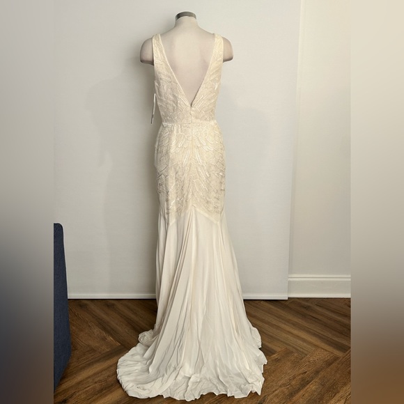 NICOLE MILLER BRIDAL WEDDING PS0004 $3500 SZ 8 AWH/ OFF WHITE - Picture 16 of 16